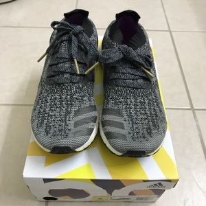 Women’s Adidas Ultra Boost Uncaged Size 8